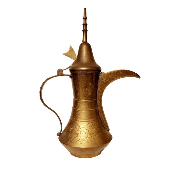 Vintage Solid Brass Dallah 13.5" Tea/Coffee Pot Pitcher w/ Handle & Hinged Lid - Picture 2 of 10